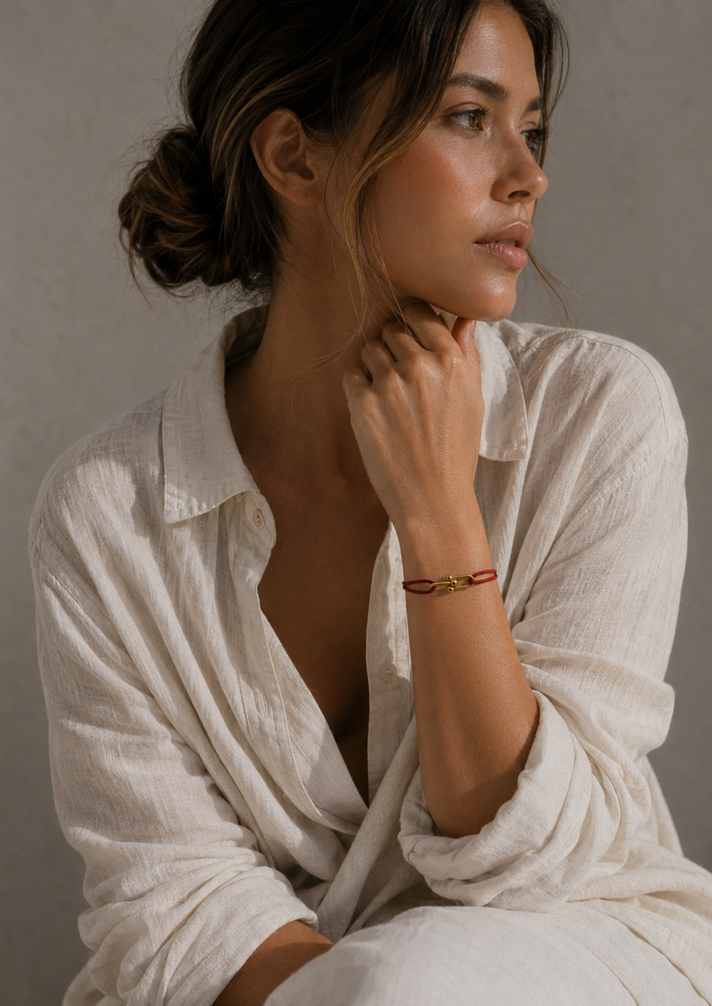 Au Aurém Gold Horseshoe Bracelet — Crimson Red