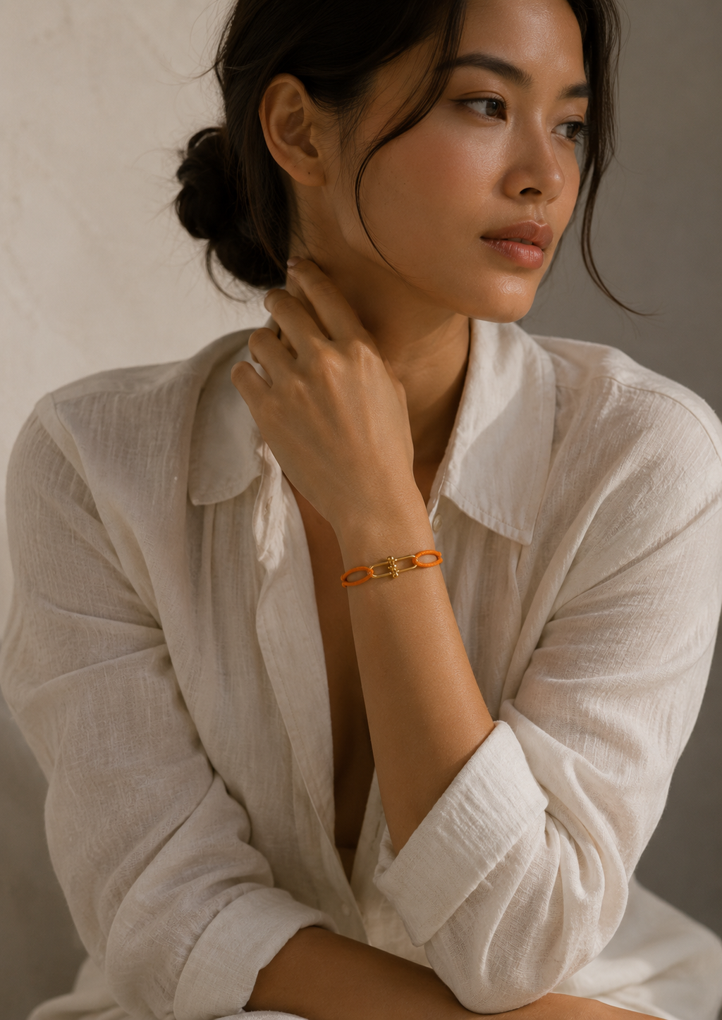Au Aurém Gold Horseshoe Bracelet — Orange
