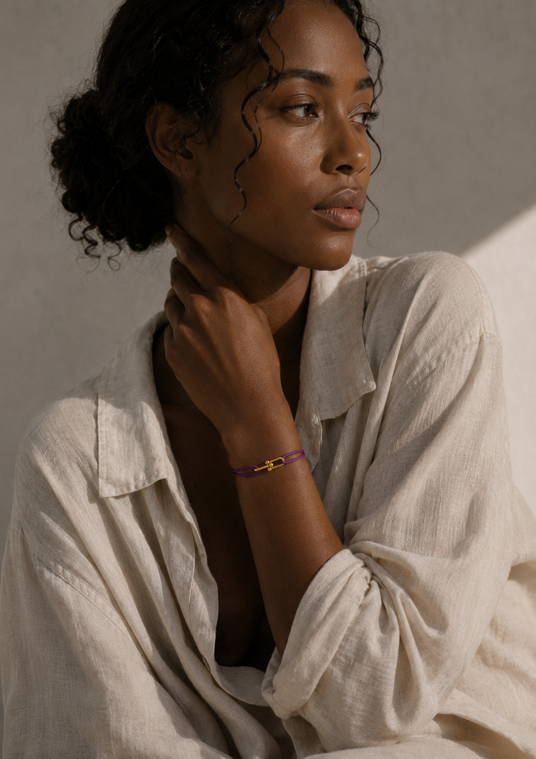 Au Aurém Gold Horseshoe Bracelet — Purple